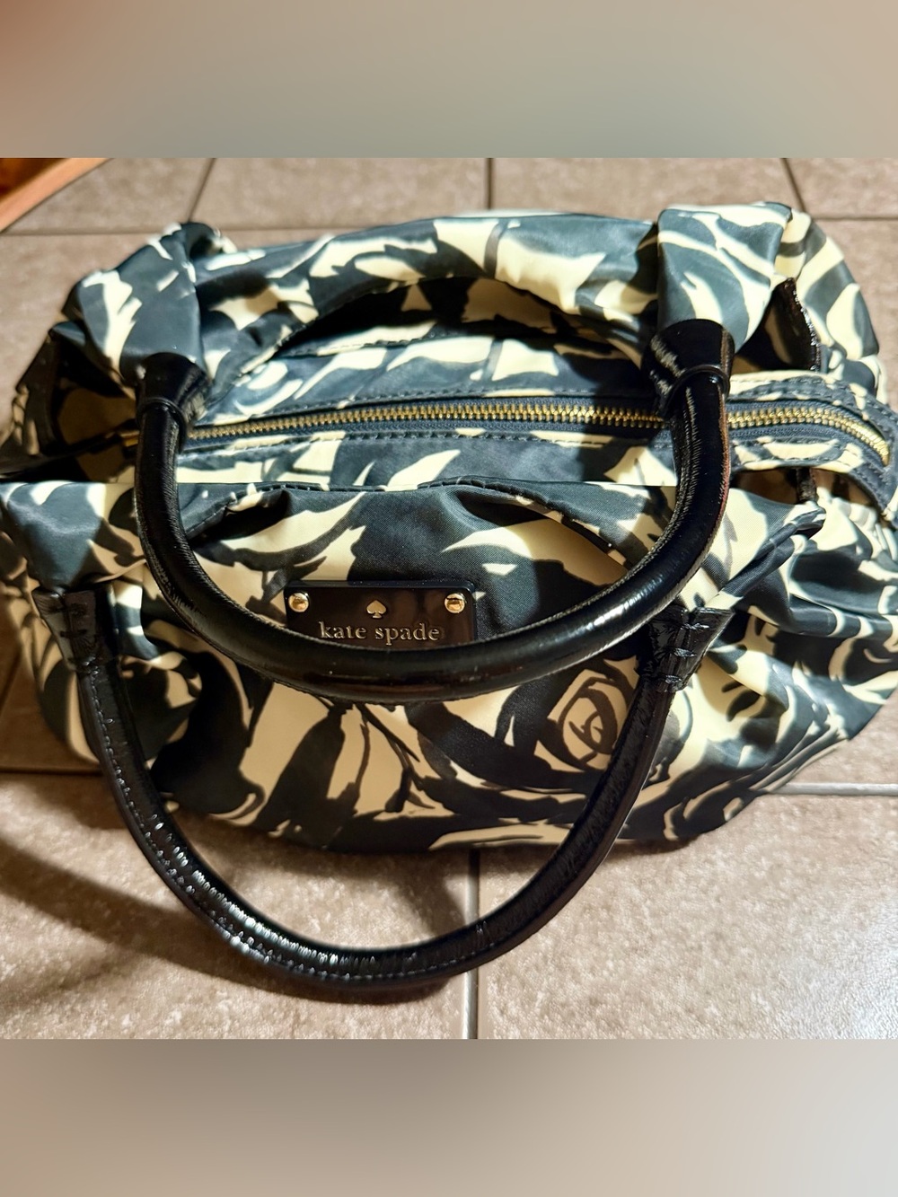 Kate Spade Roseland Stevie Floral Bag Storybook Lining EUC - Picture 3 of 14